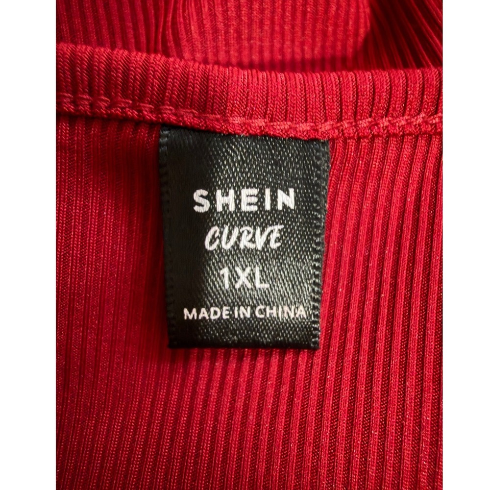 SHEIN Curve 1XL Red Ribbed Peplum Top Short Sleeve Zip Front Blouse 1967 - Picture 3 of 4